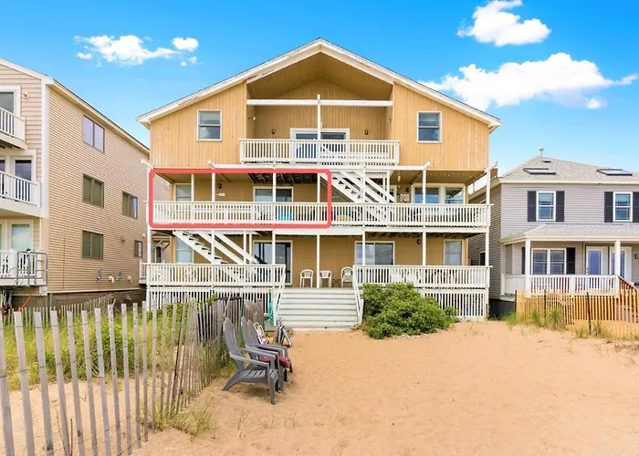 Beachfront Panoramic Views Oceanfront Oasis