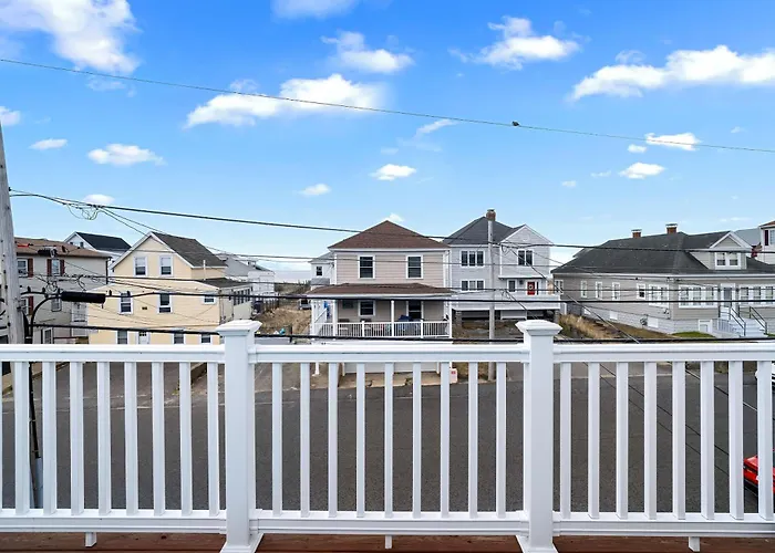 Salisbury Sol Pet Friendly Private Balconies